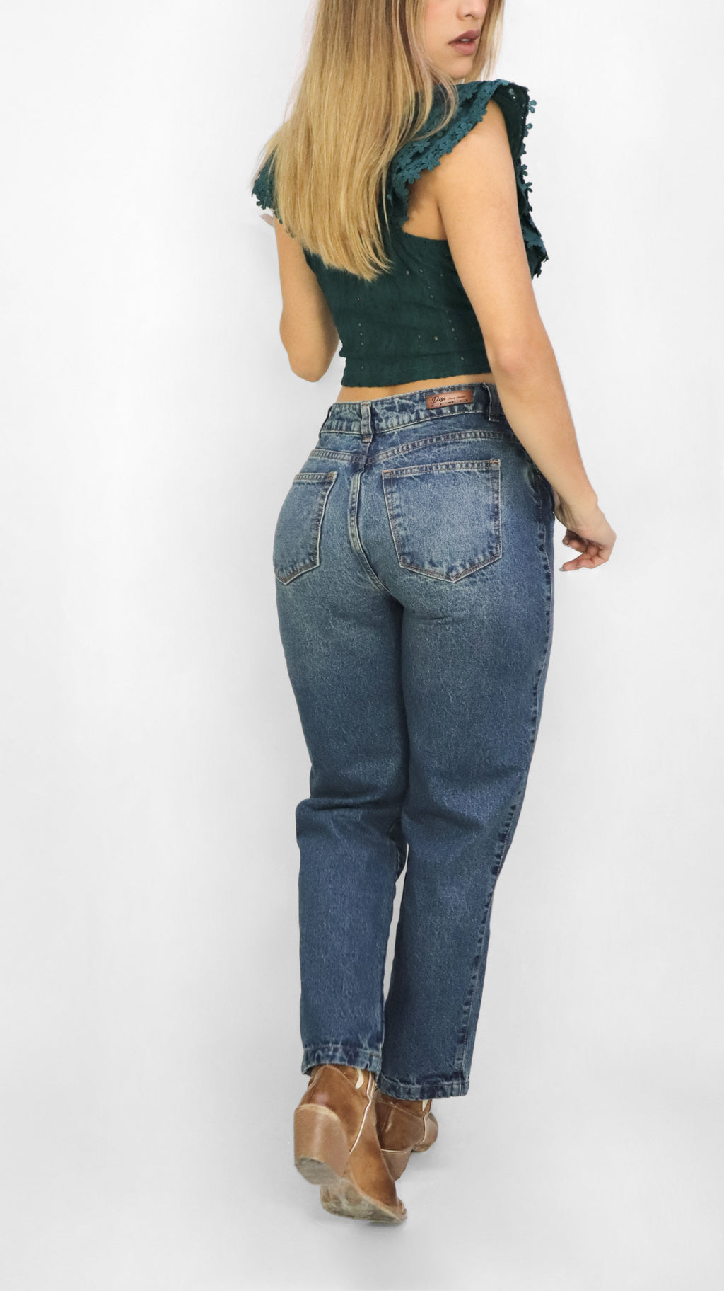 JEAN TIRO MEDIO BOTA SUELTA SLOUCHY